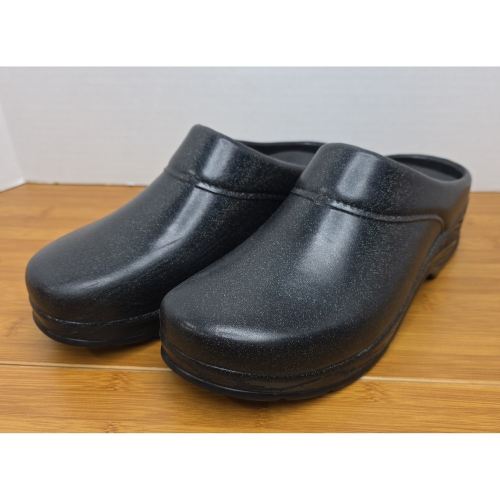 Klogs USA Womens Size 9M Comfort Nursing Tech Floor Slip Resistant Slip On Shoe